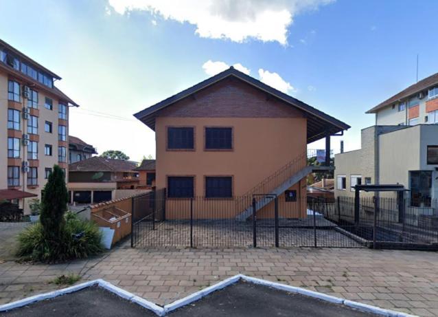 Apartamento Com Otimo Custo - Beneficio No Centro De Canela Buitenkant foto